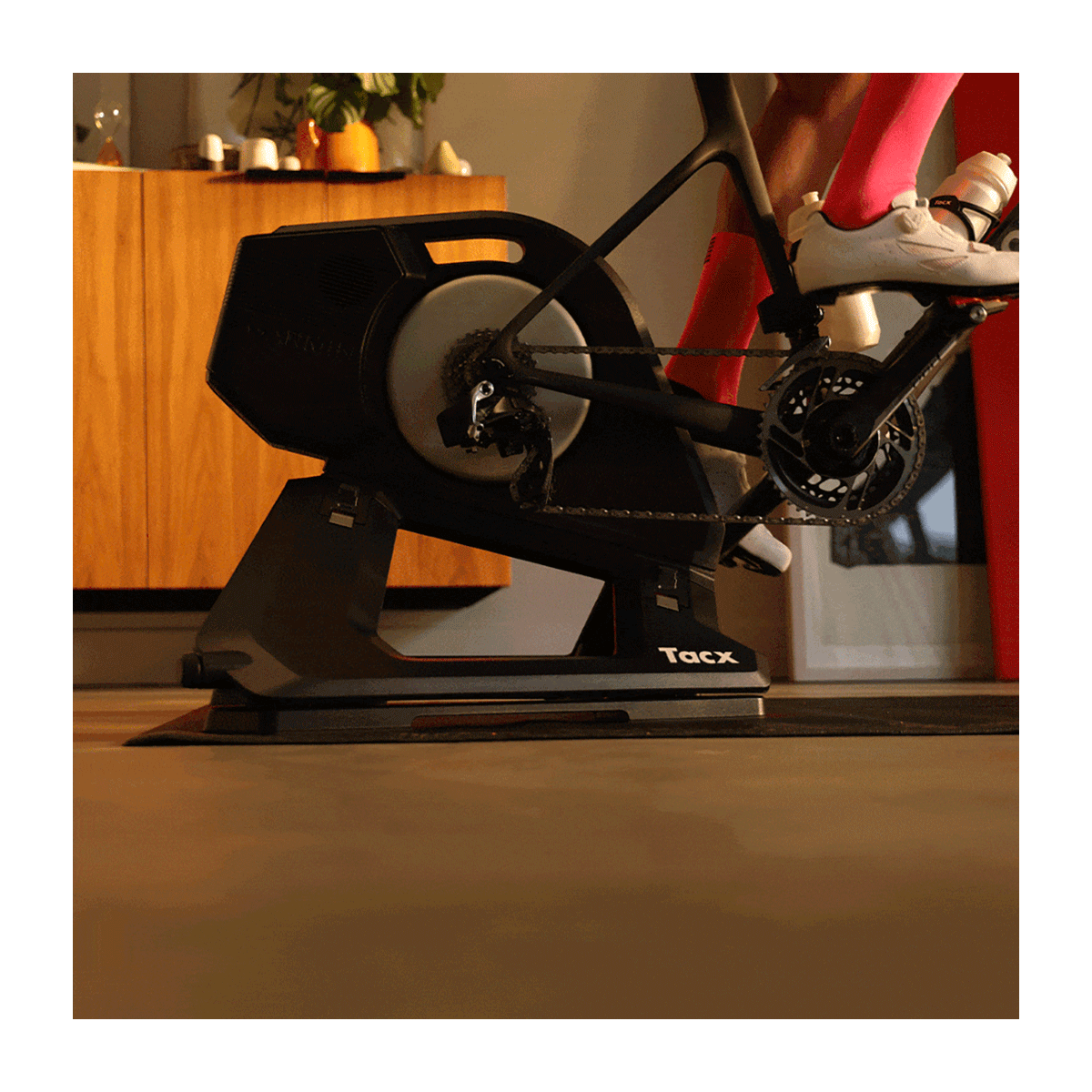 Tacx® NEO 3M Smart Trainer With Zwift Cog and Click and Pre-installed SHIMANO/SRAM 11-speed Cassette - Image 2