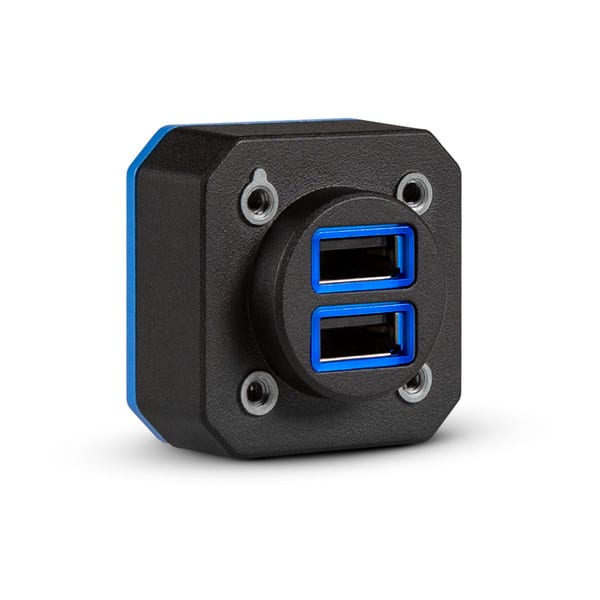 GSB™ 15 Dual USB Type-A, Side Power Input - Image 3