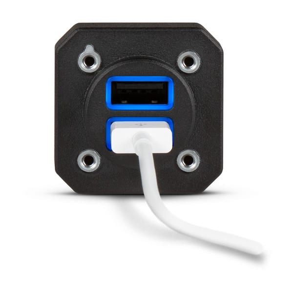 GSB™ 15 Dual USB Type-A, Side Power Input - Image 4